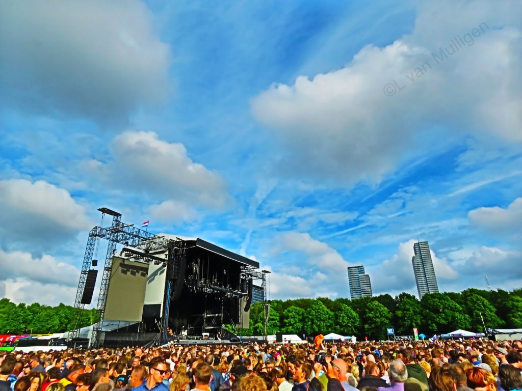 80ec1-springsteen_stage-1024x768 Bruce Springsteen Makes Magic on the Malieveld